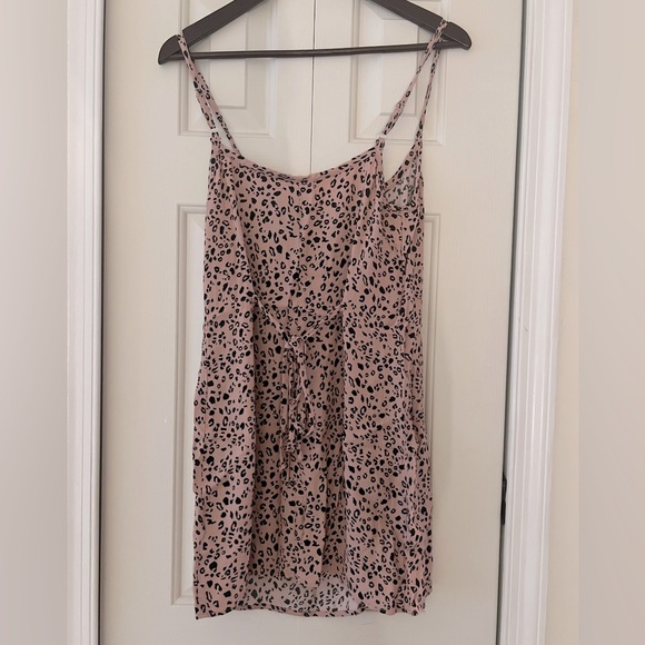 Reformation dusty pink leopard print minidress, size L - Picture 3 of 3